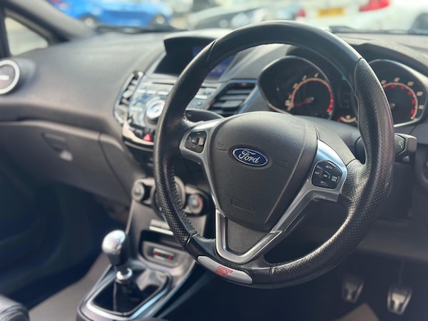 Used Ford Fiesta 2016 for sale - 76071909: Photo 18