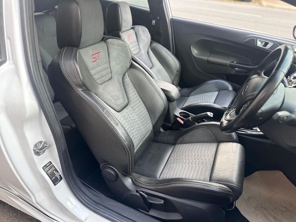 Used Ford Fiesta 2016 for sale - 76071909: Photo 21