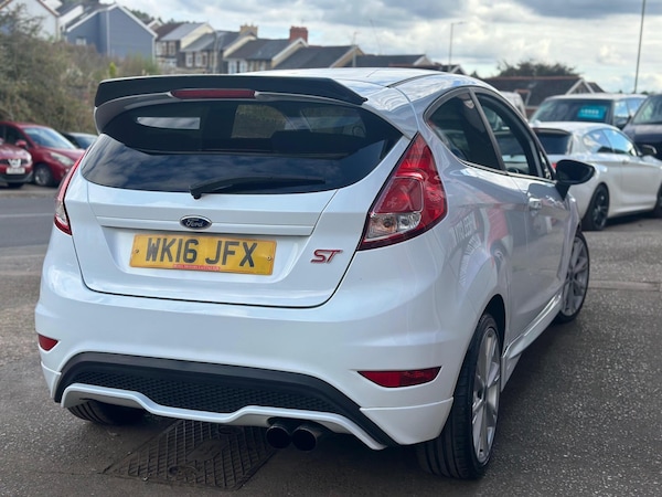 Used Ford Fiesta 2016 for sale - 76071909: Photo 7