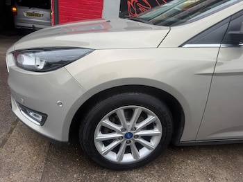 Used Ford Focus 2016 for sale - 75225780: Photo