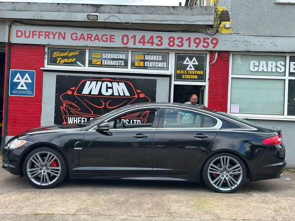 Used Jaguar XF 2011 for sale - 74935293: Photo 2
