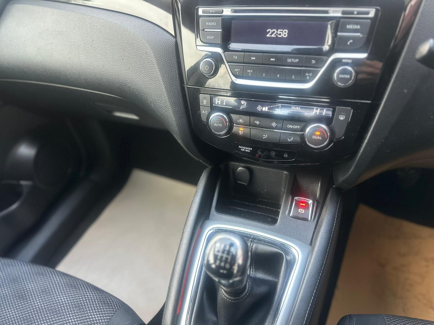 Used Nissan Qashqai 2015 for sale - 77163113: Photo 16