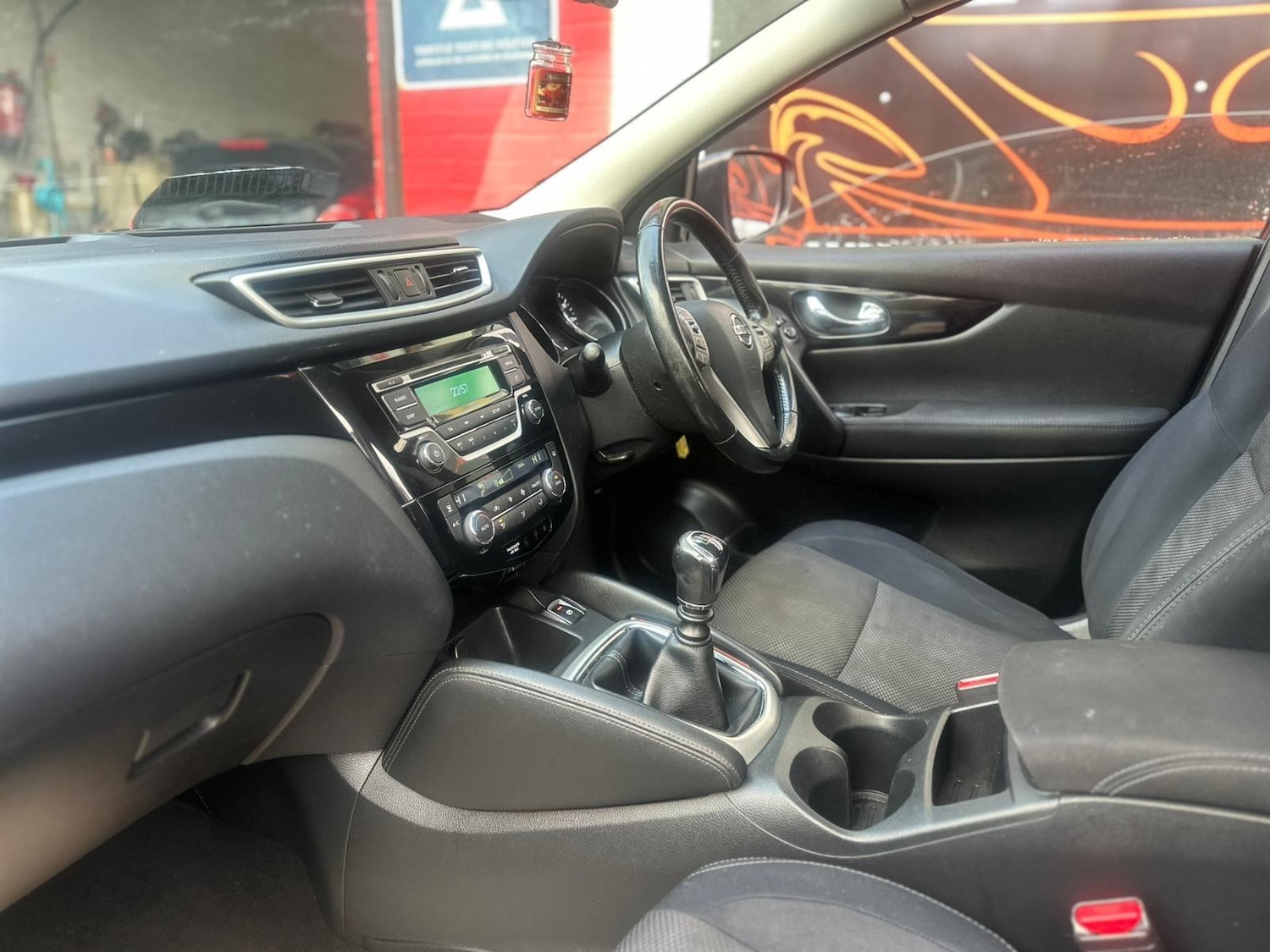 Used Nissan Qashqai 2015 for sale - 77163113: Photo 17