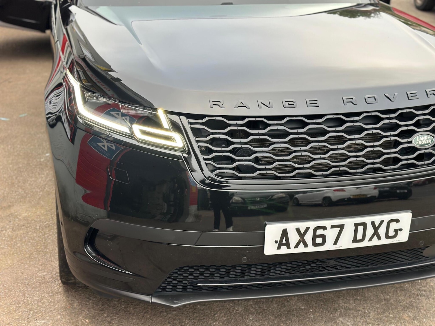 Used Land Rover Range Rover Velar 2018 for sale - 76284263: Photo 11