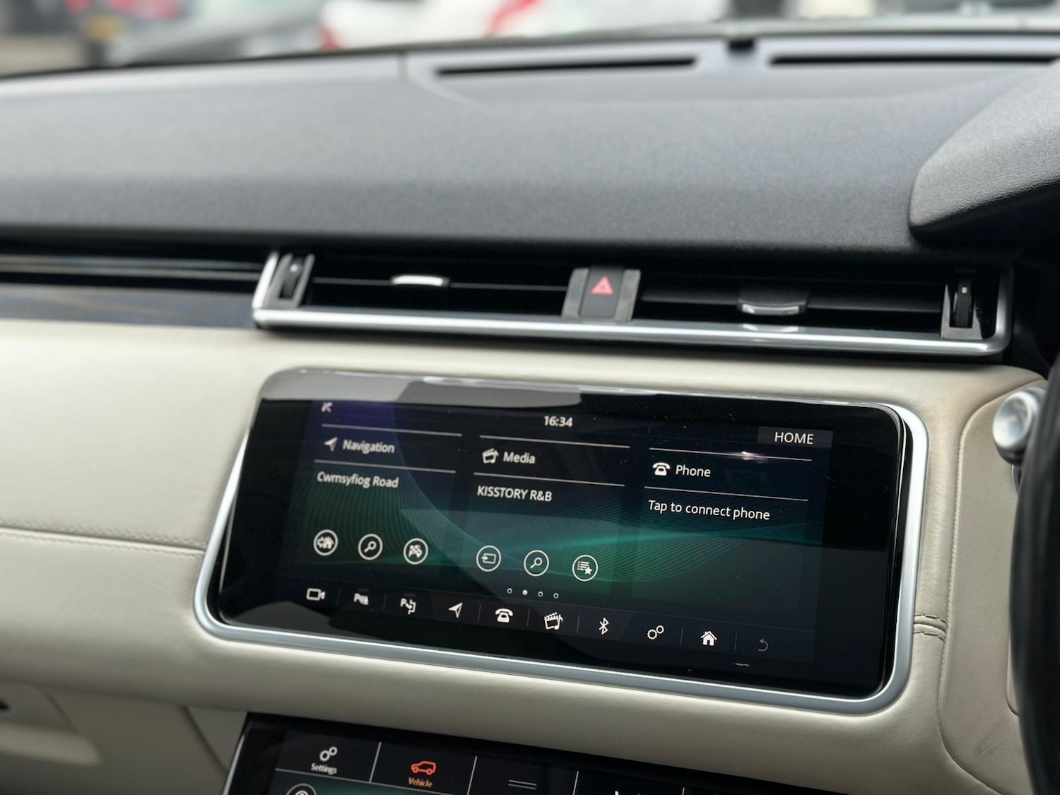 Used Land Rover Range Rover Velar 2018 for sale - 76284263: Photo 15