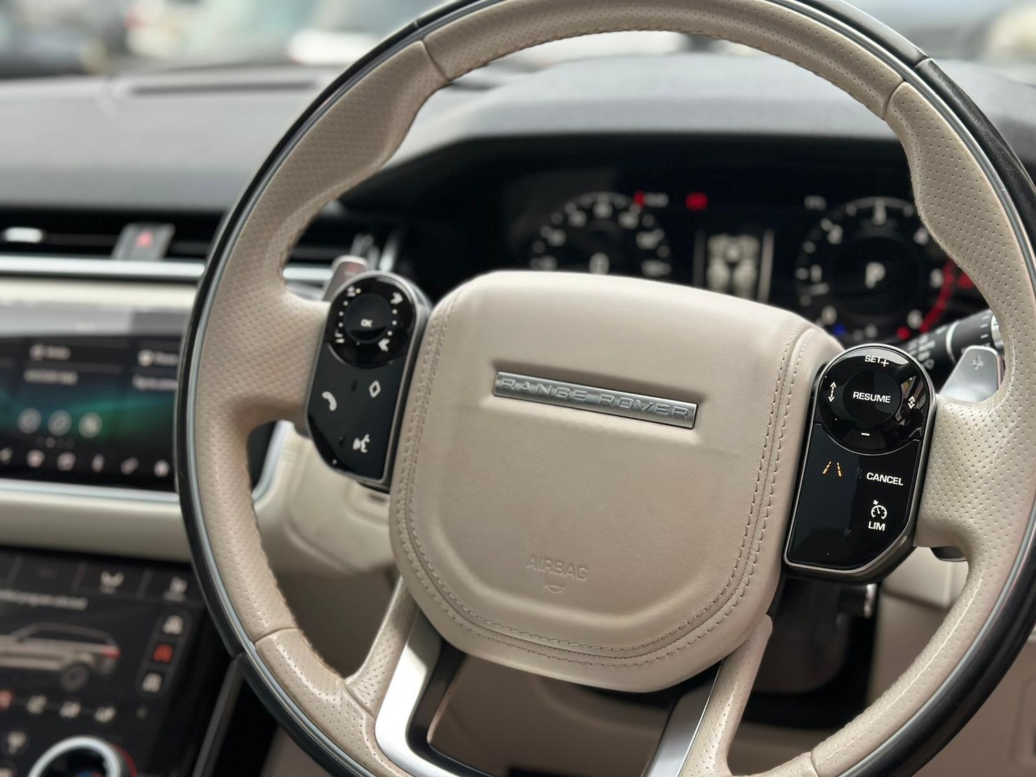 Used Land Rover Range Rover Velar 2018 for sale - 76284263: Photo 22