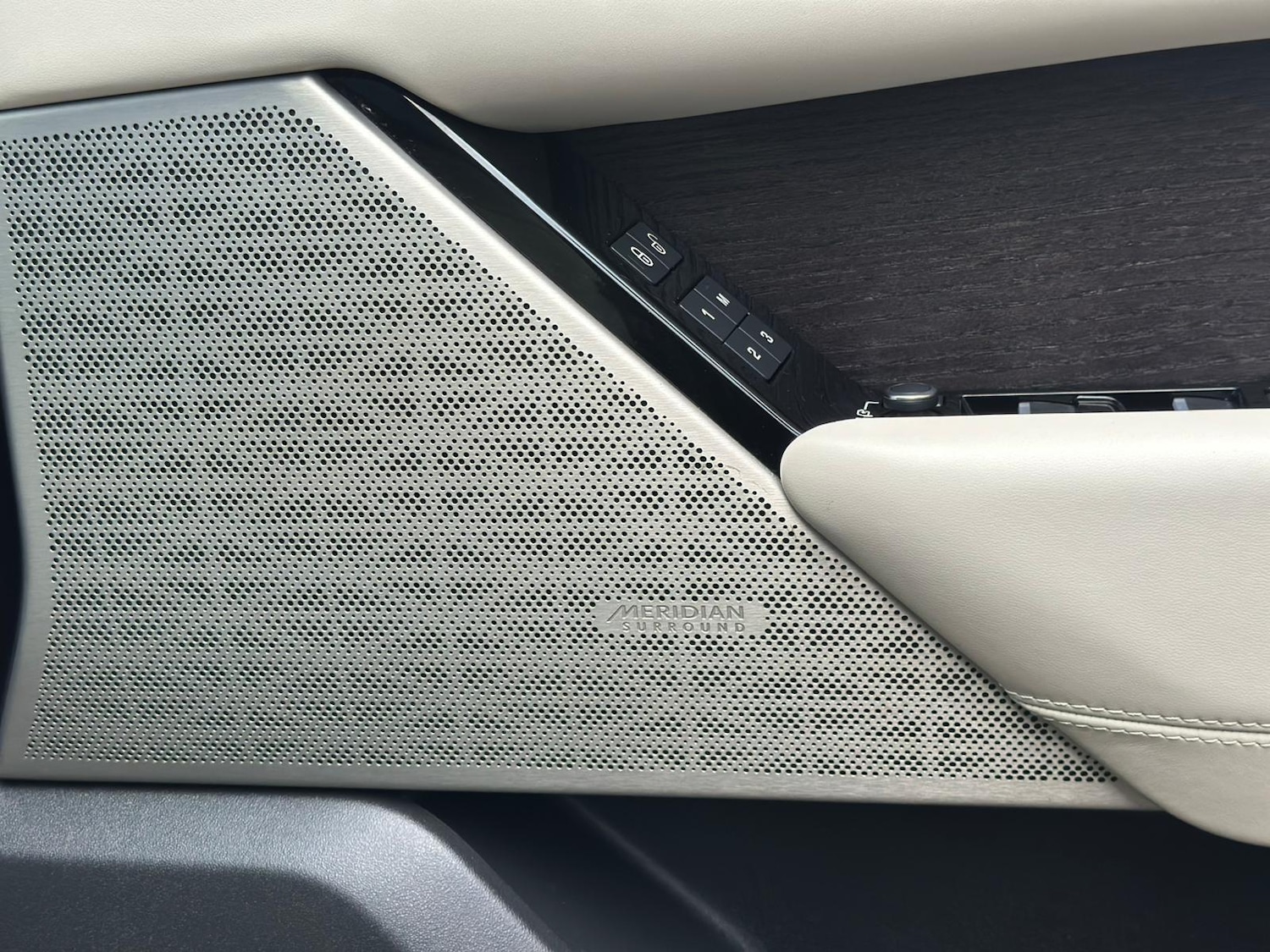 Used Land Rover Range Rover Velar 2018 for sale - 76284263: Photo 25