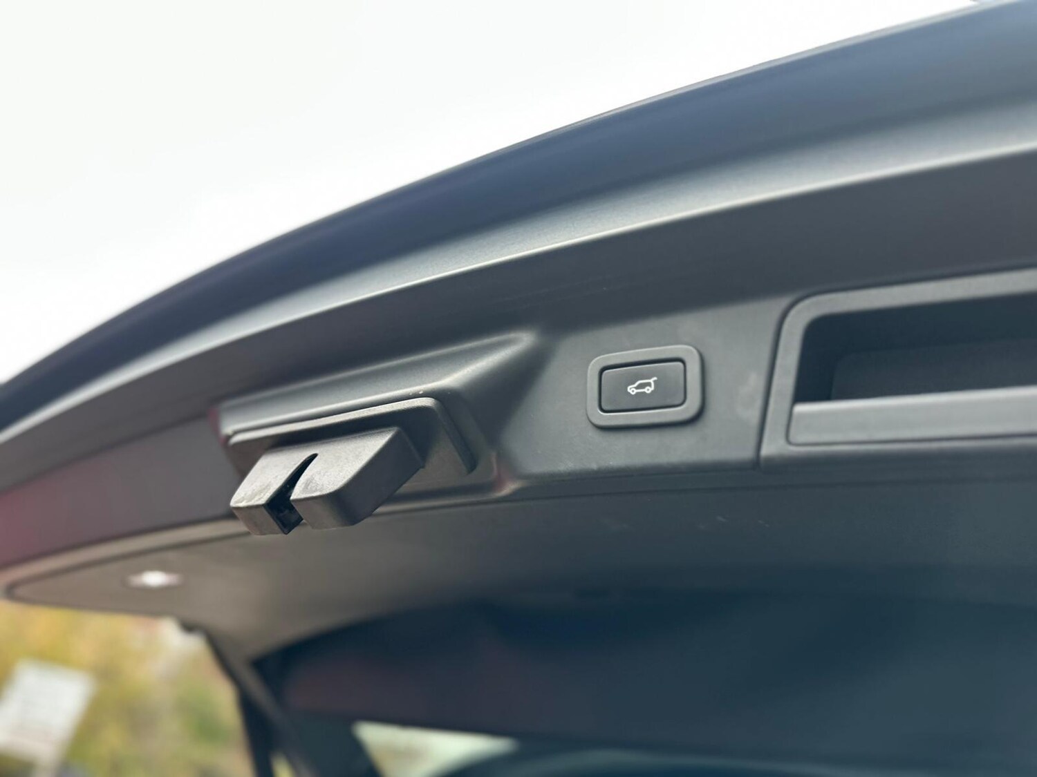 Used Land Rover Range Rover Velar 2018 for sale - 76284263: Photo 27