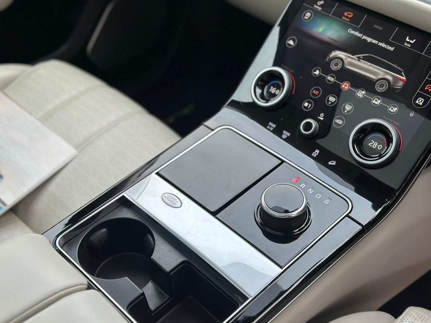 Used Land Rover Range Rover Velar 2018 for sale - 76284263: Photo 29