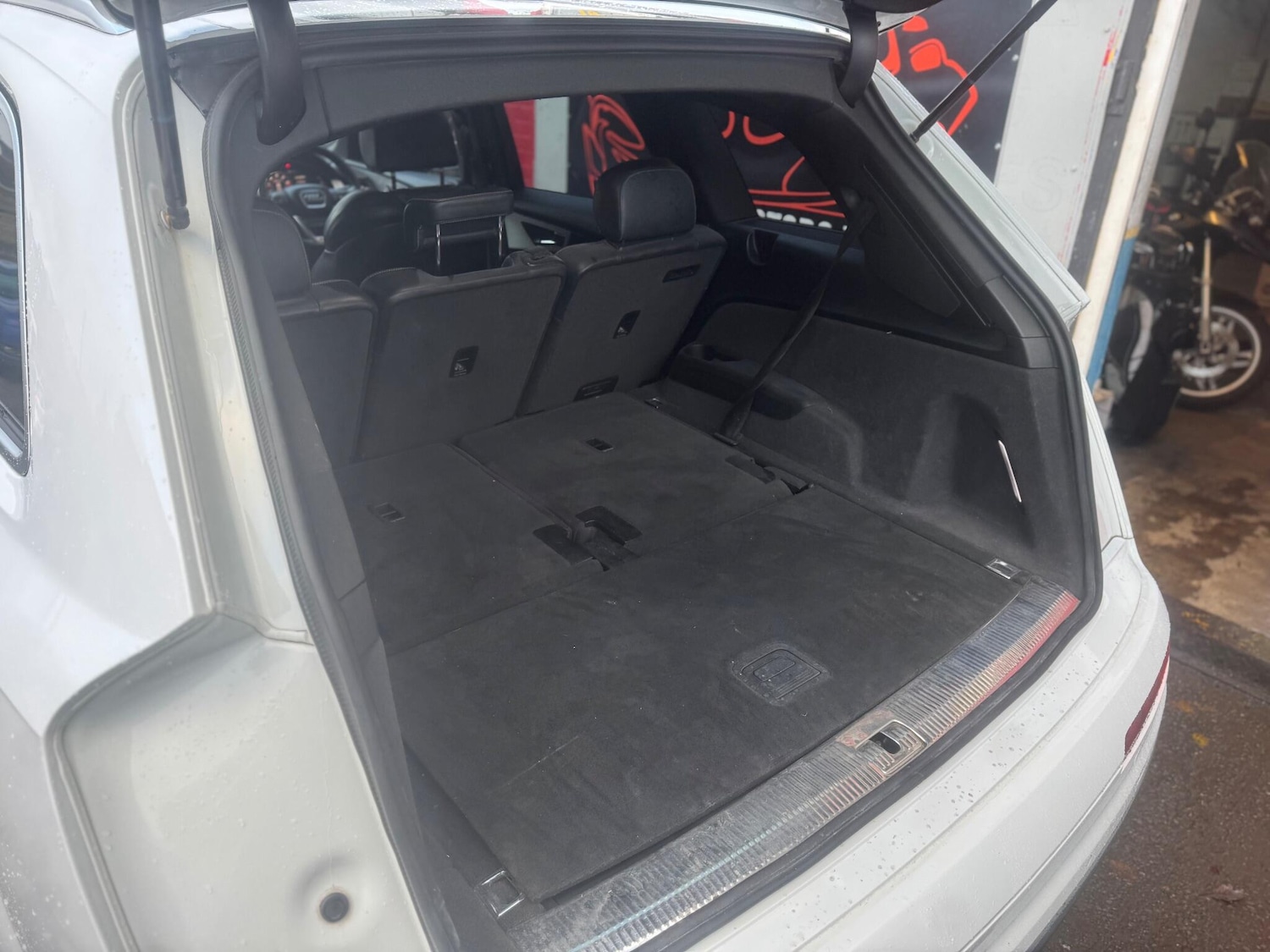 Used Audi Q7 2018 for sale - 76913829: Photo 27