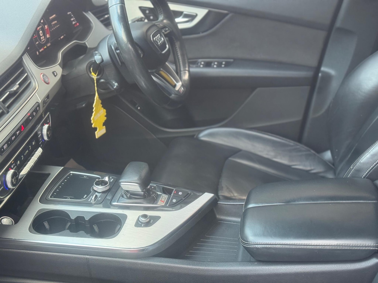 Used Audi Q7 2018 for sale - 76913829: Photo 43