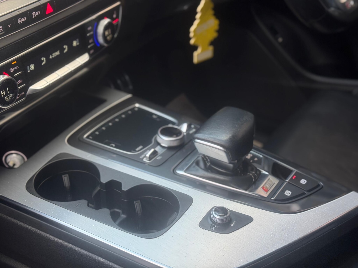 Used Audi Q7 2018 for sale - 76913829: Photo 44