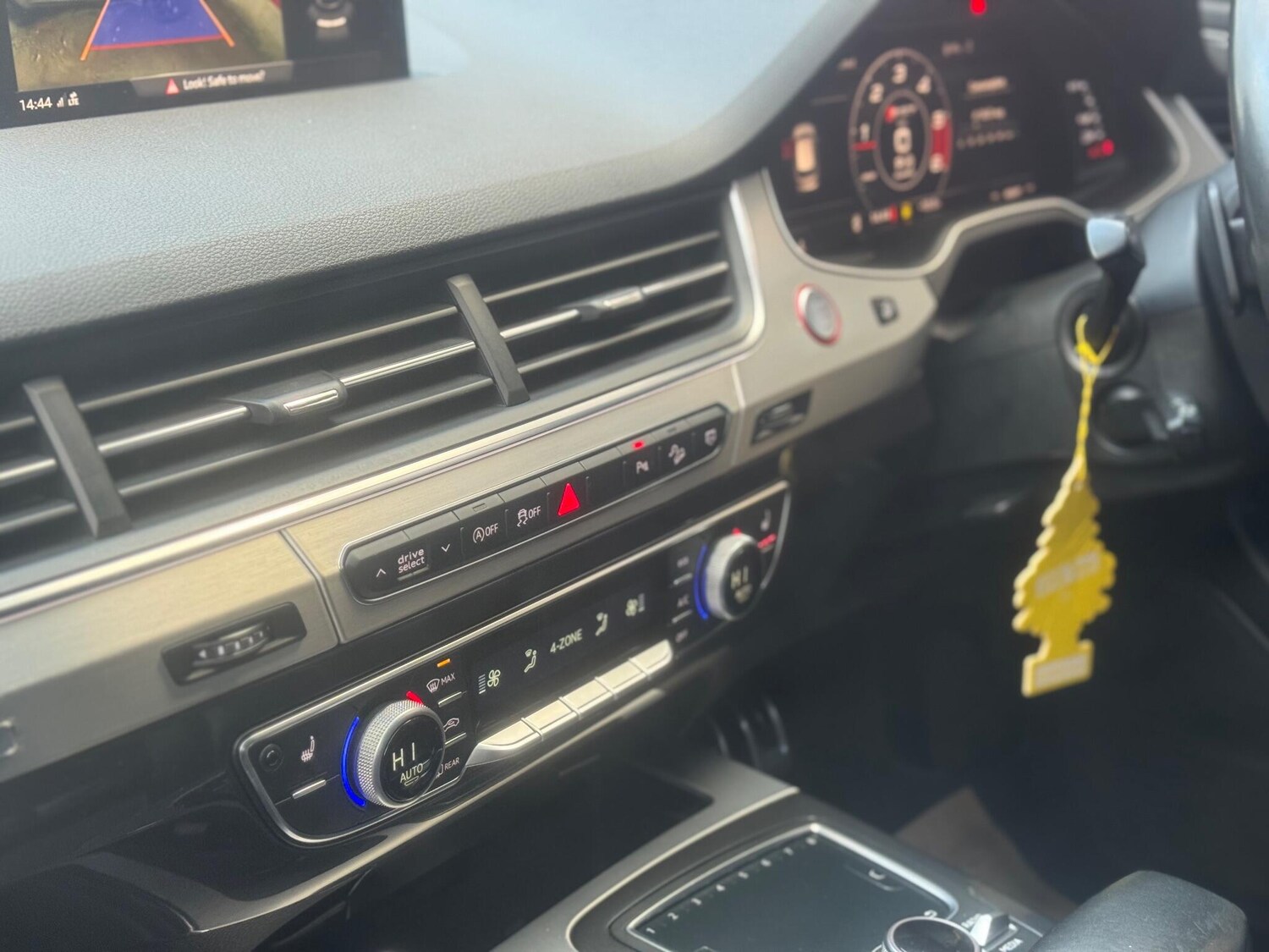 Used Audi Q7 2018 for sale - 76913829: Photo 45