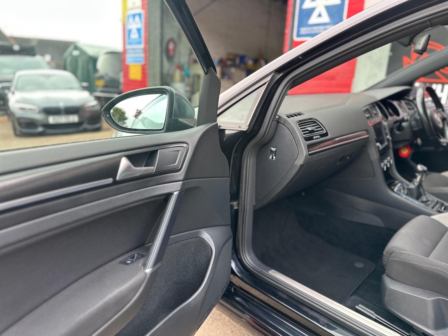 Used Volkswagen Golf 2014 for sale - 78086397: Photo 12