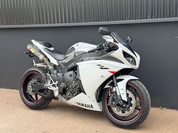 Used Yamaha R1 2012 for sale - bike-79441427: Photo