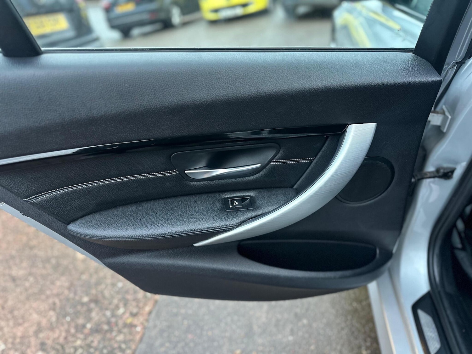 Used BMW 3 Series 2016 for sale - 77175351: Photo 17