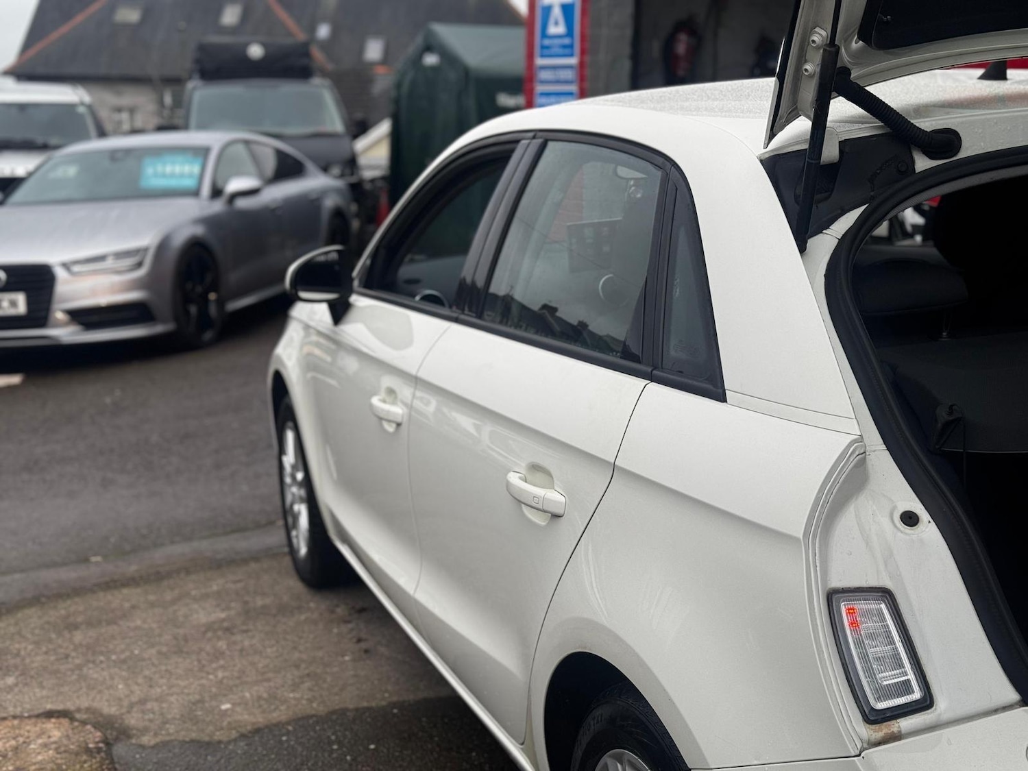 Used Audi A1 2014 for sale - 77467887: Photo 9