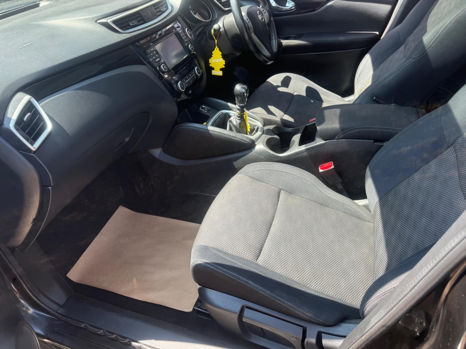 Used Nissan Qashqai 2014 for sale - 76512602: Photo 23