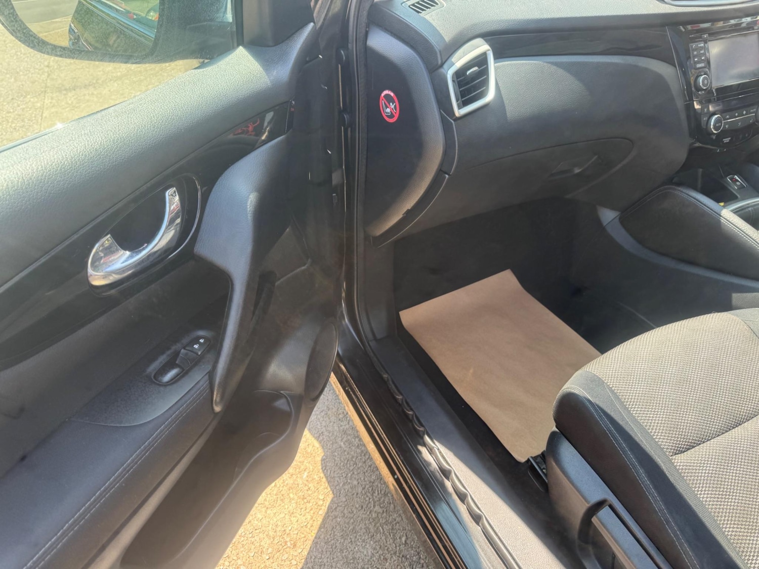 Used Nissan Qashqai 2014 for sale - 76512602: Photo 25