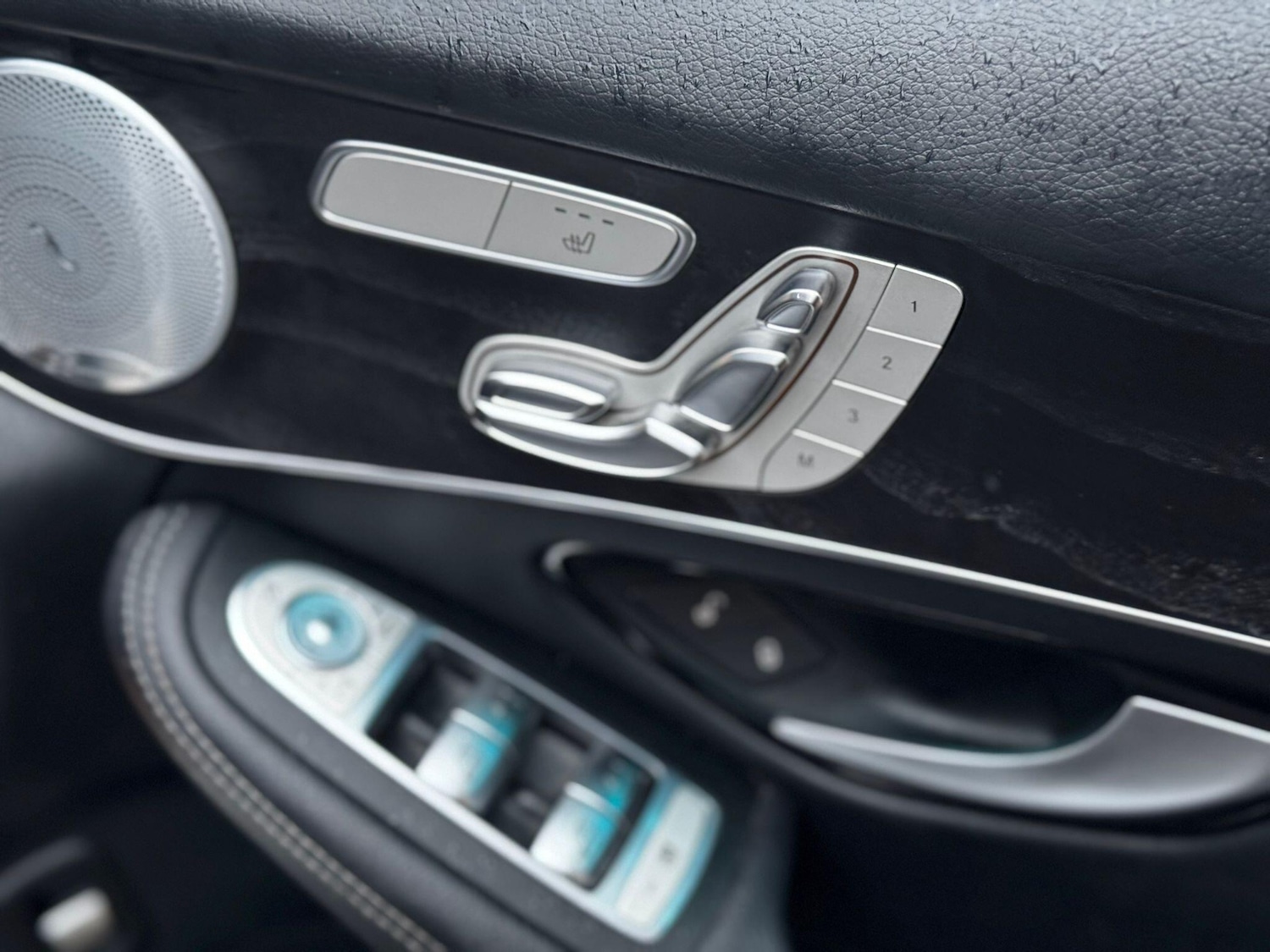 Used Mercedes-Benz GLC 2018 for sale - 76991857: Photo 15