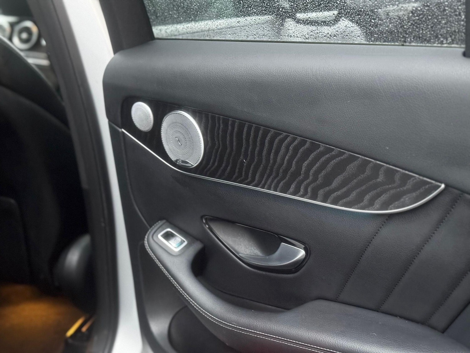 Used Mercedes-Benz GLC 2018 for sale - 76991857: Photo 27