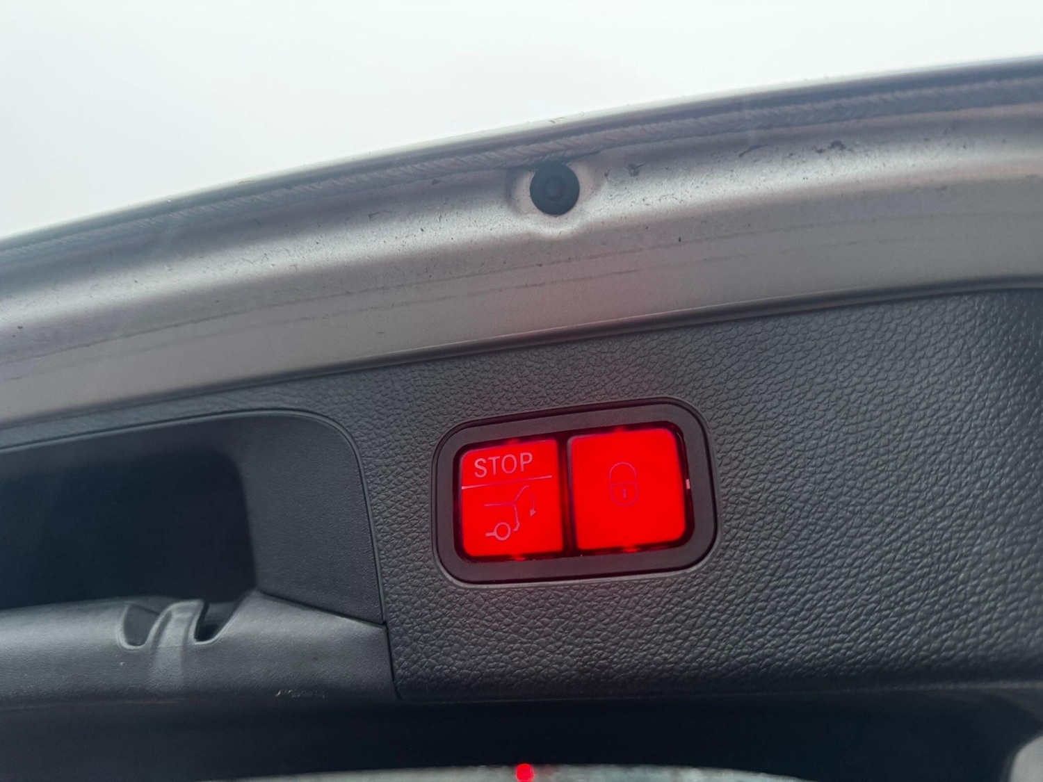 Used Mercedes-Benz GLC 2018 for sale - 76991857: Photo 29