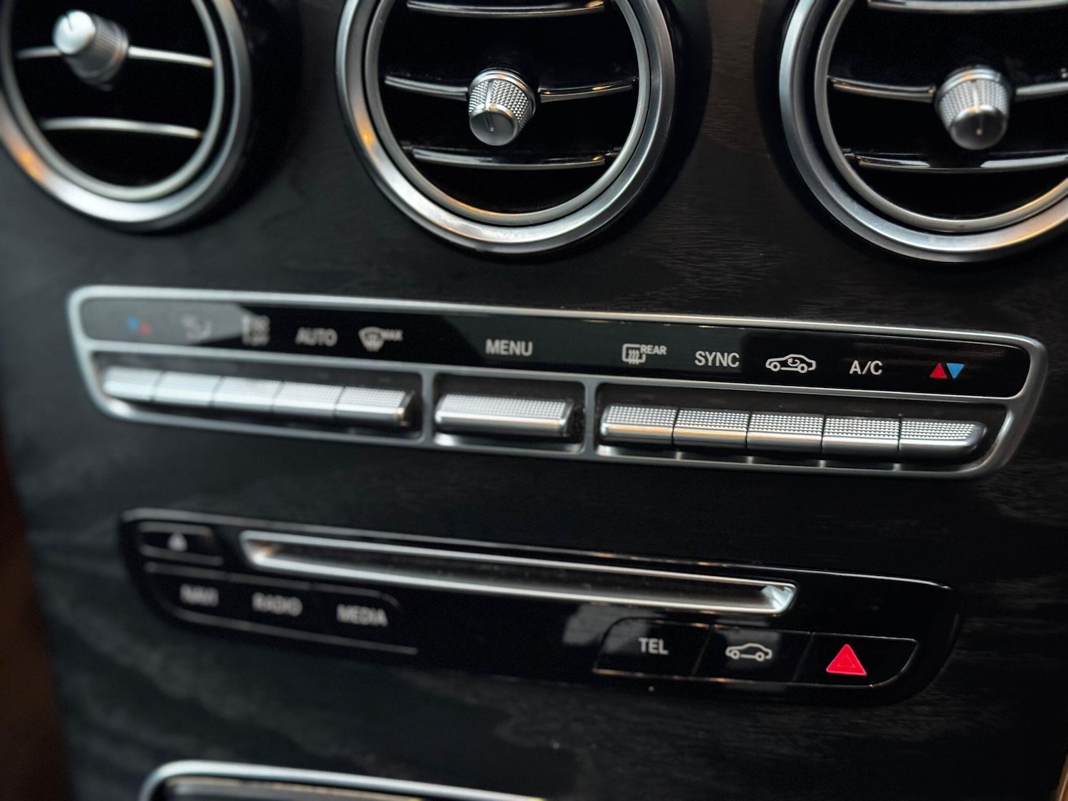 Used Mercedes-Benz GLC 2018 for sale - 76991857: Photo 34