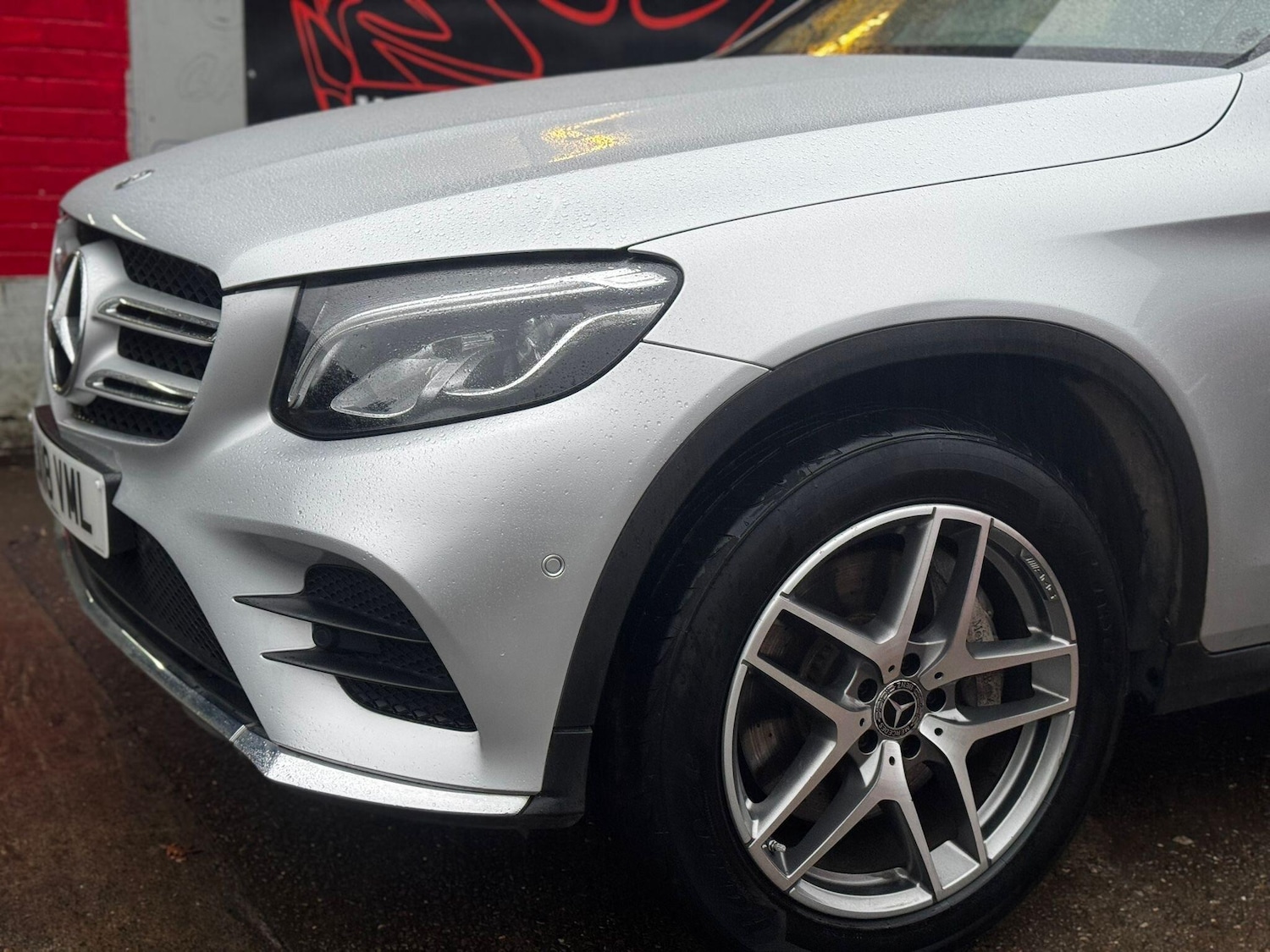 Used Mercedes-Benz GLC 2018 for sale - 76991857: Photo 5