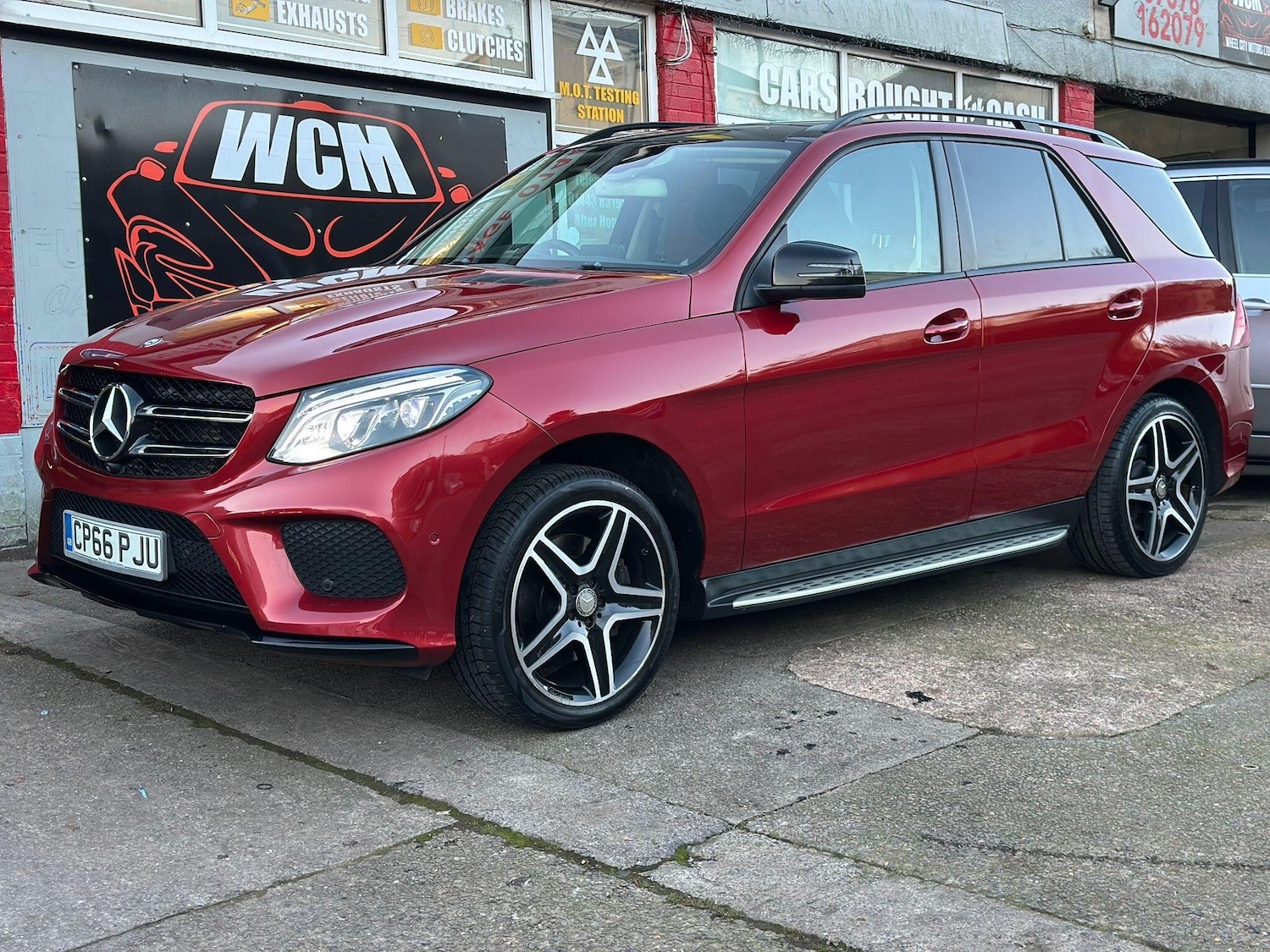 Used Mercedes-Benz GLE 2016 for sale - 76645548: Photo 1