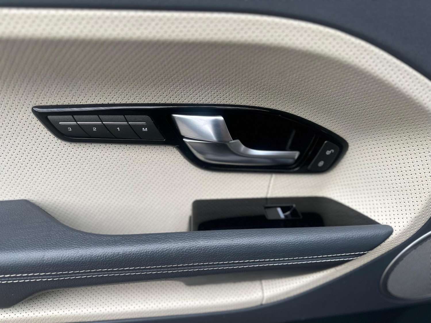 Used Land Rover Range Rover Evoque 2014 for sale - 76499340: Photo 53