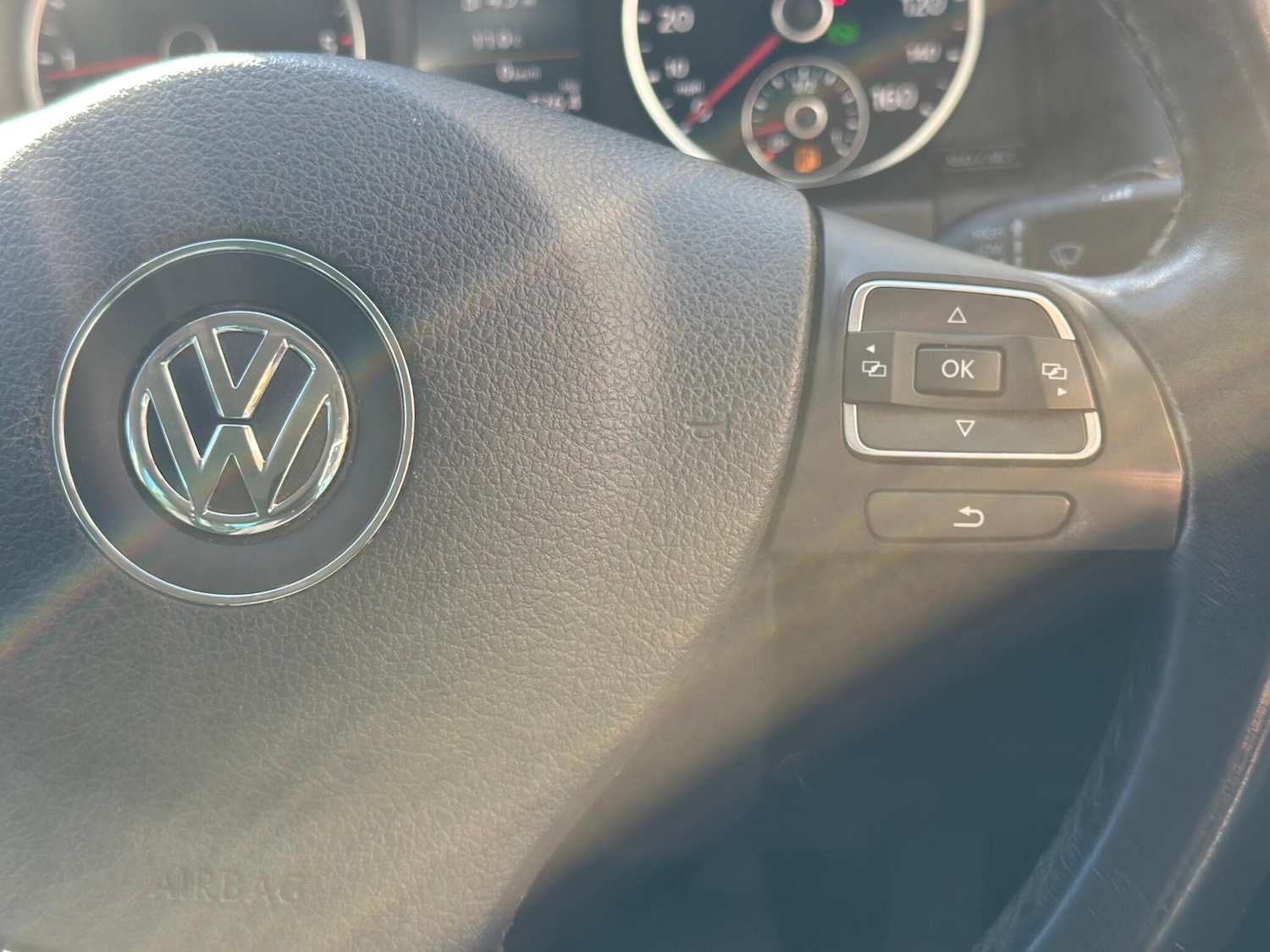 Used Volkswagen Tiguan 2015 for sale - 76085449: Photo 20