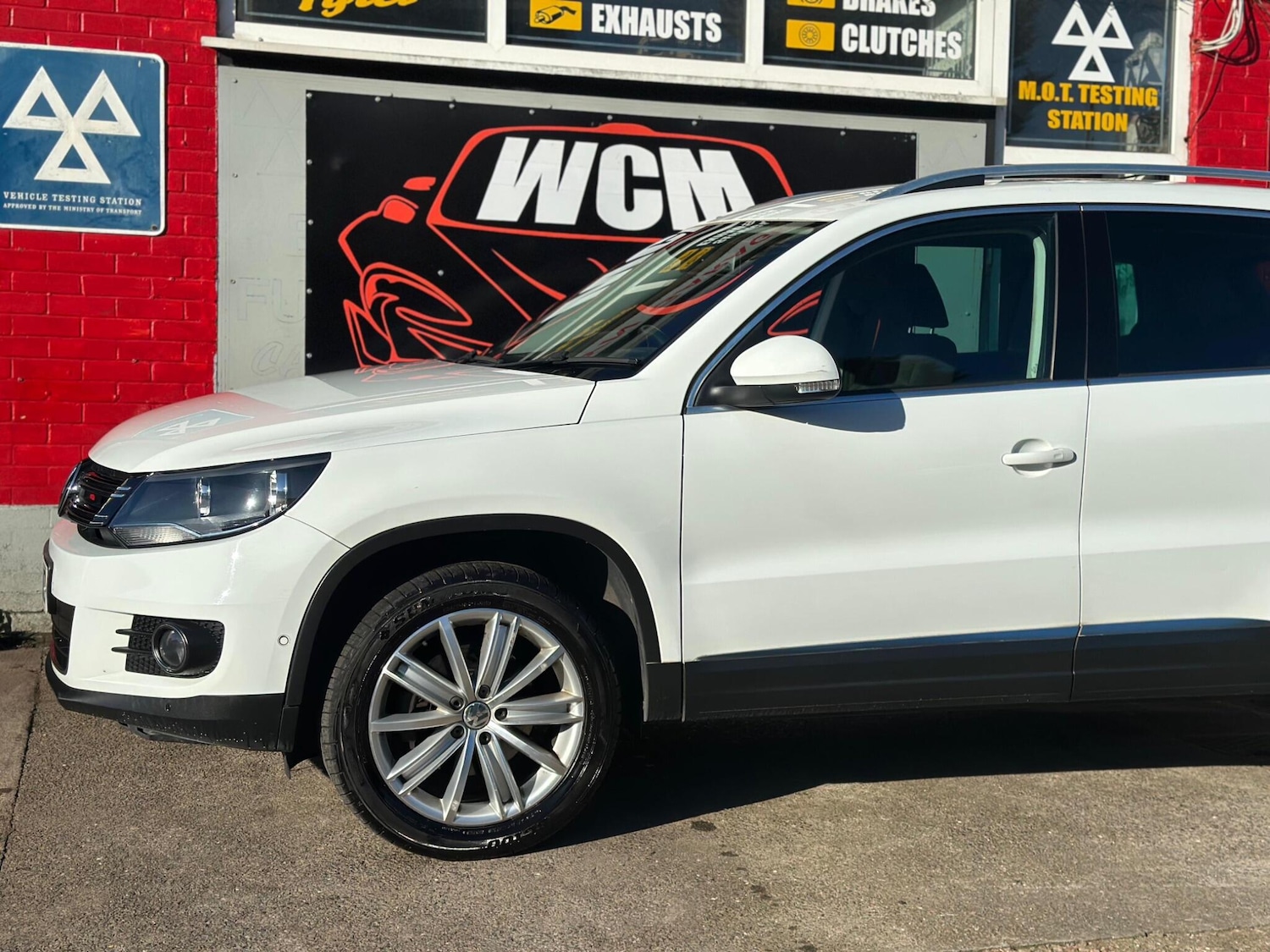 Used Volkswagen Tiguan 2015 for sale - 76085449: Photo 22