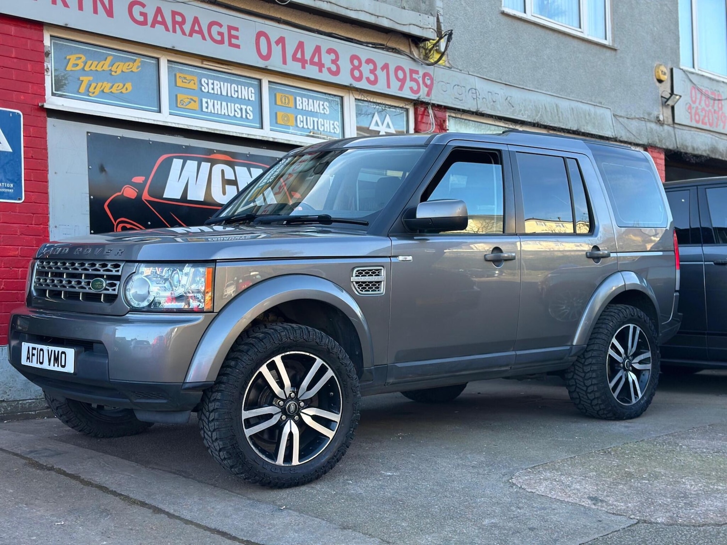 Used Land Rover Discovery 2010 for sale - 78085786: Photo 2