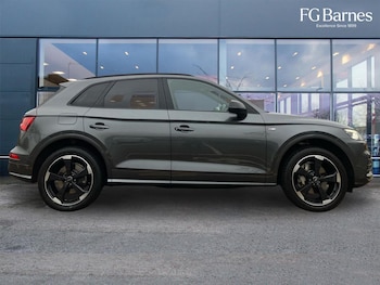 Used Audi Q5 2019 for sale - 76136032: Photo