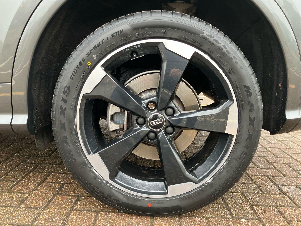 Used Audi Q5 2019 for sale - 76136032: Photo 42