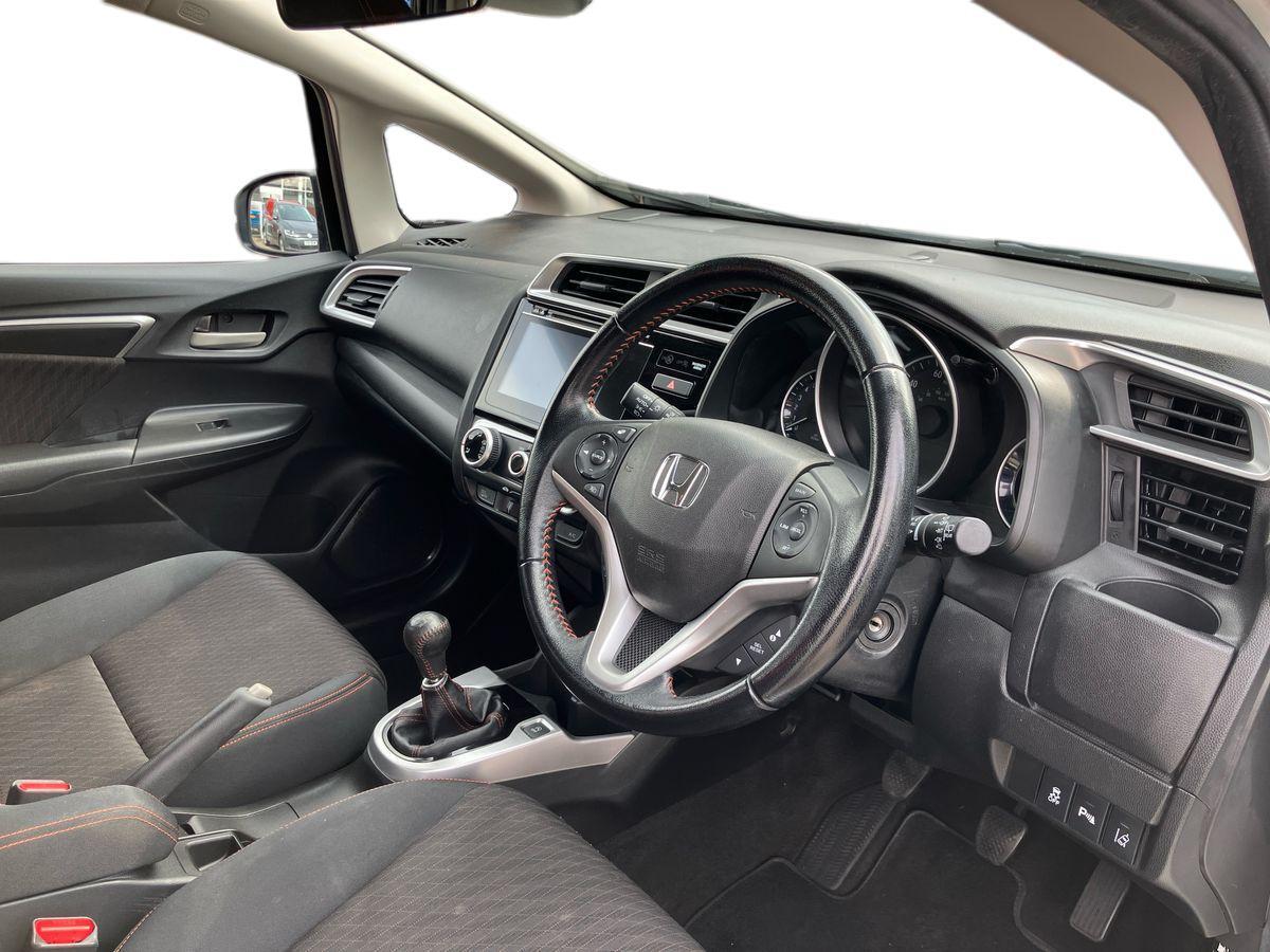 Used Honda Jazz 2018 for sale - 76059645: Photo 13