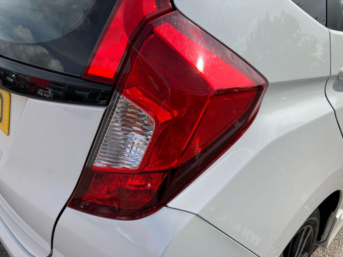 Used Honda Jazz 2018 for sale - 76059645: Photo 34