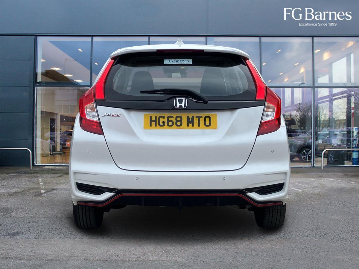 Used Honda Jazz 2018 for sale - 76059645: Photo 5