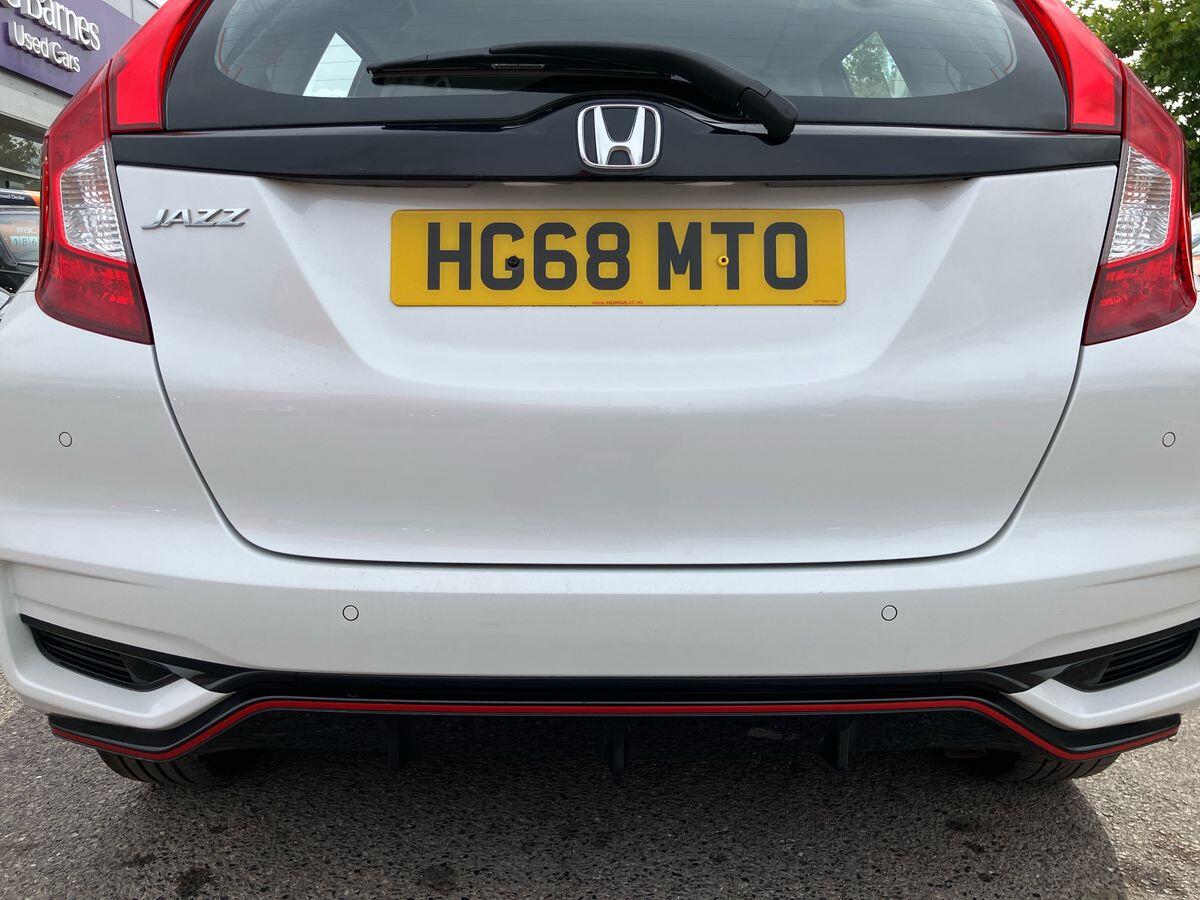 Used Honda Jazz 2018 for sale - 76059645: Photo 51