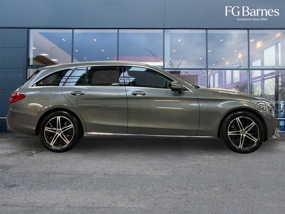 Used Mercedes-Benz C Class 2019 for sale - 77175083: Photo 2