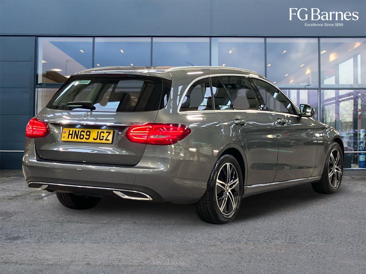 Used Mercedes-Benz C Class 2019 for sale - 77175083: Photo 3