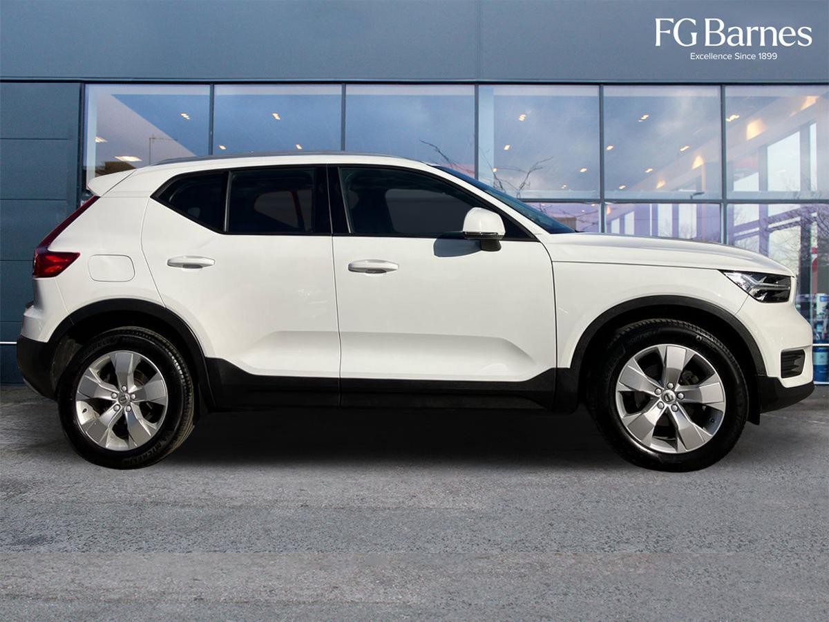 Used Volvo XC40 2022 for sale - 76059930: Photo 2