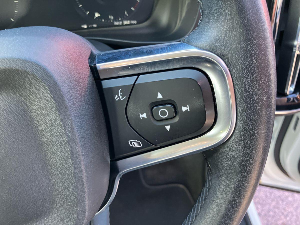 Used Volvo XC40 2022 for sale - 76059930: Photo 44