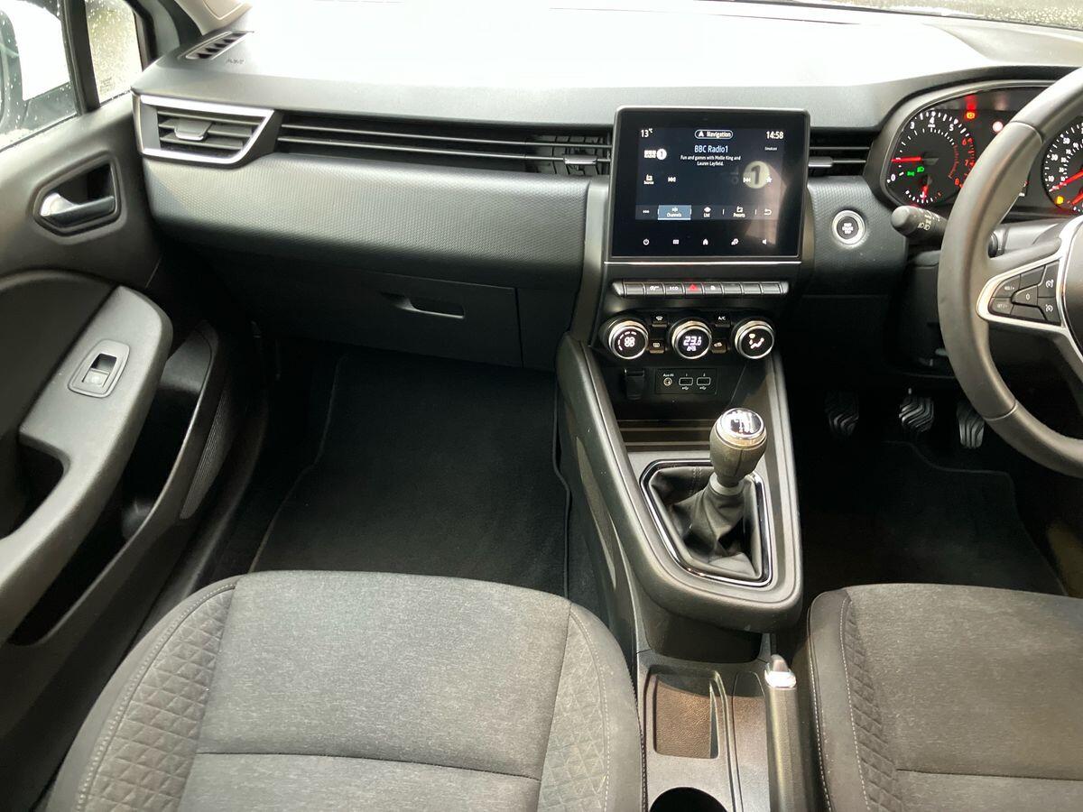 Used Renault Clio 2021 for sale - 76573382: Photo 18