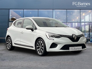 Used Renault Clio 2021 for sale - 76573382: Photo