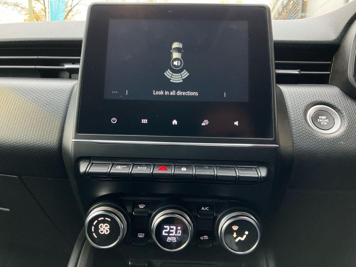 Used Renault Clio 2021 for sale - 76573382: Photo 25