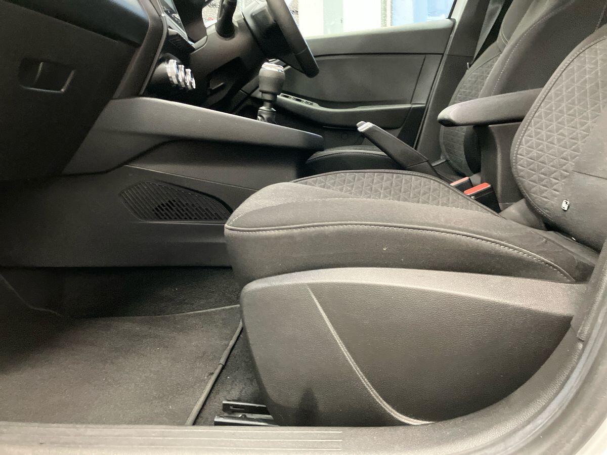 Used Renault Clio 2021 for sale - 76573382: Photo 36