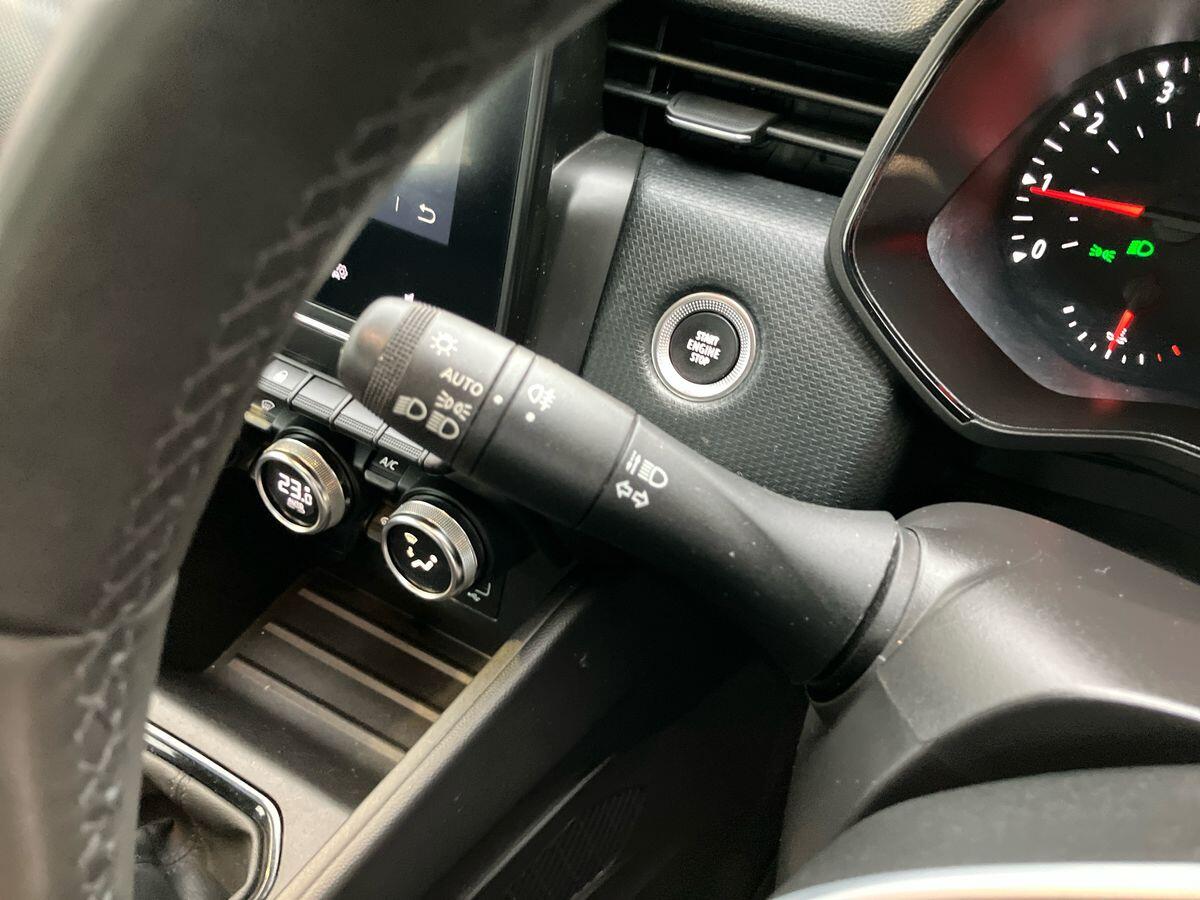 Used Renault Clio 2021 for sale - 76573382: Photo 42