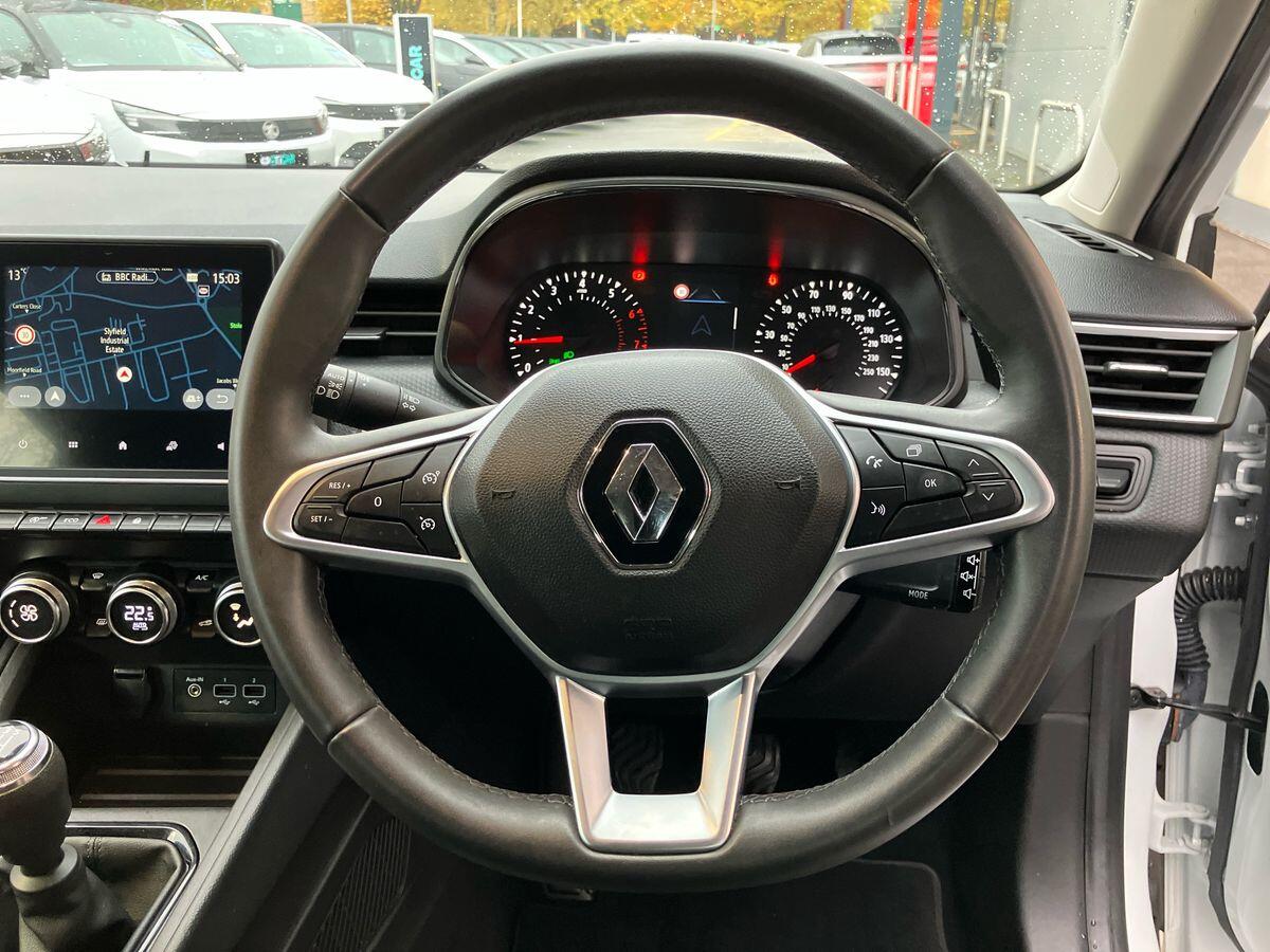 Used Renault Clio 2021 for sale - 76573382: Photo 50