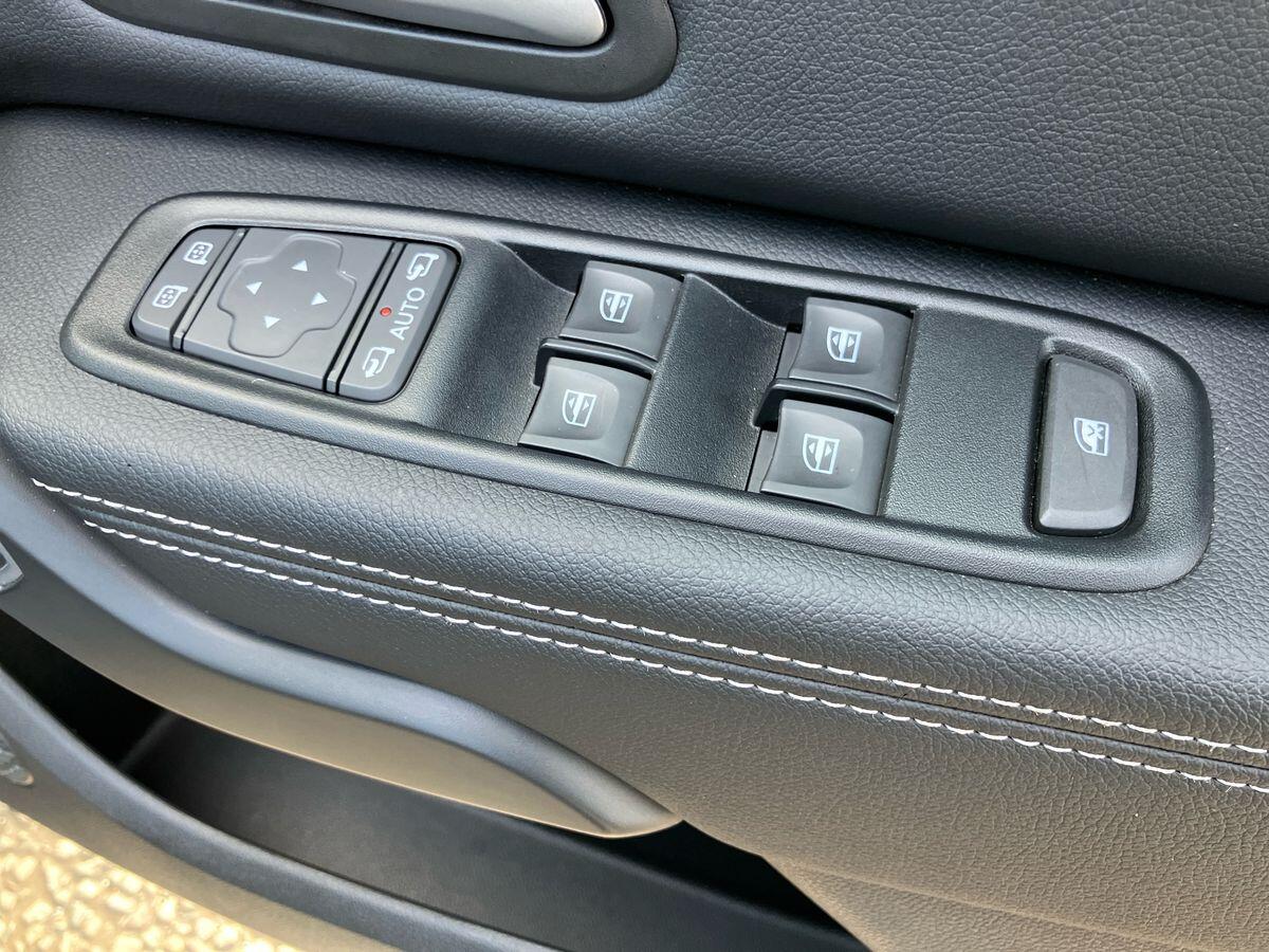 Used Dacia Duster 2023 for sale - 76371140: Photo 21